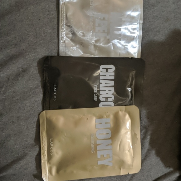 Face masks - Picture 1 of 2